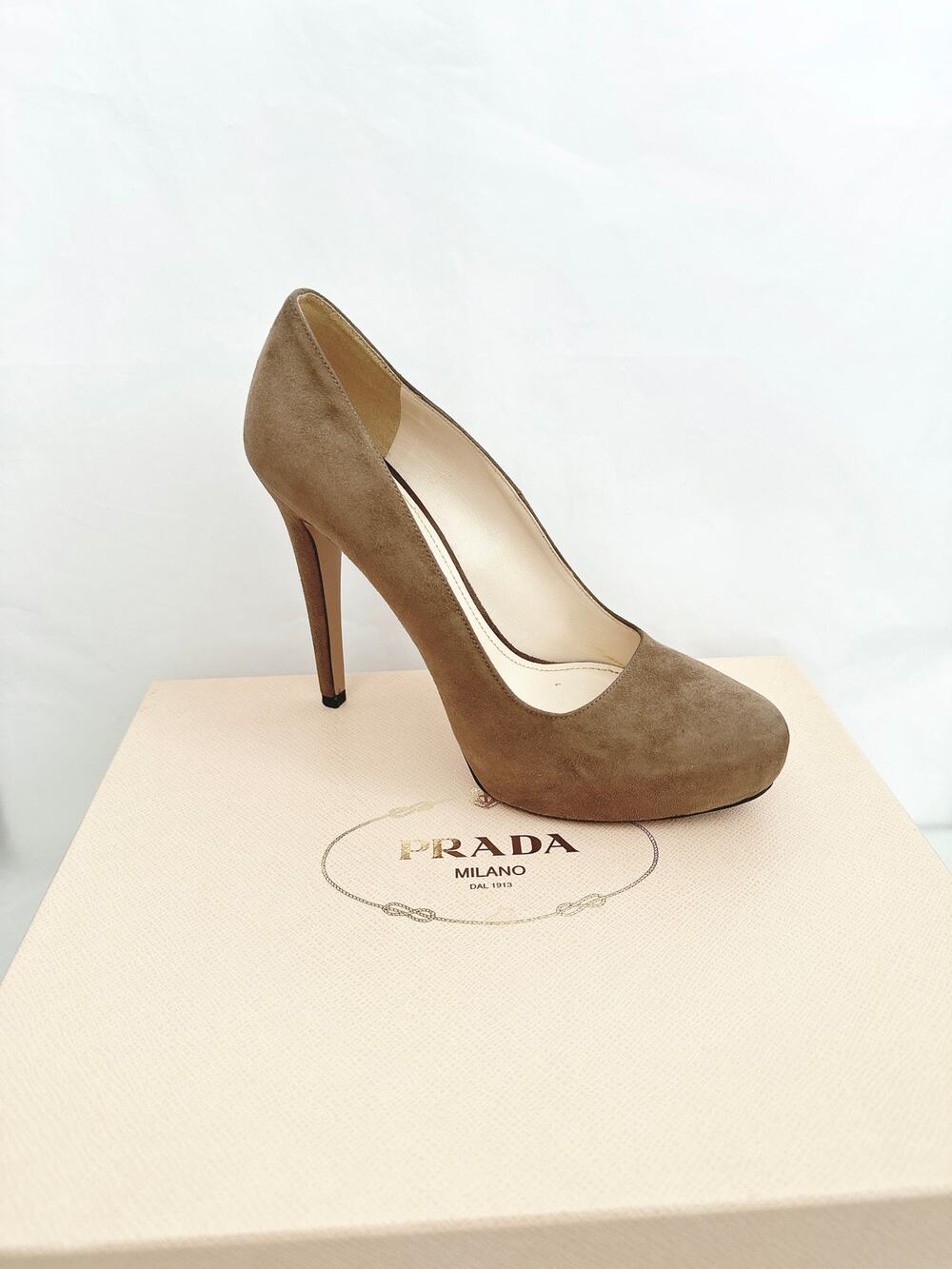 Vtg Prada Suede Platform Pumps Olive Green Stiletto Heels EU 38 Italian 2000s